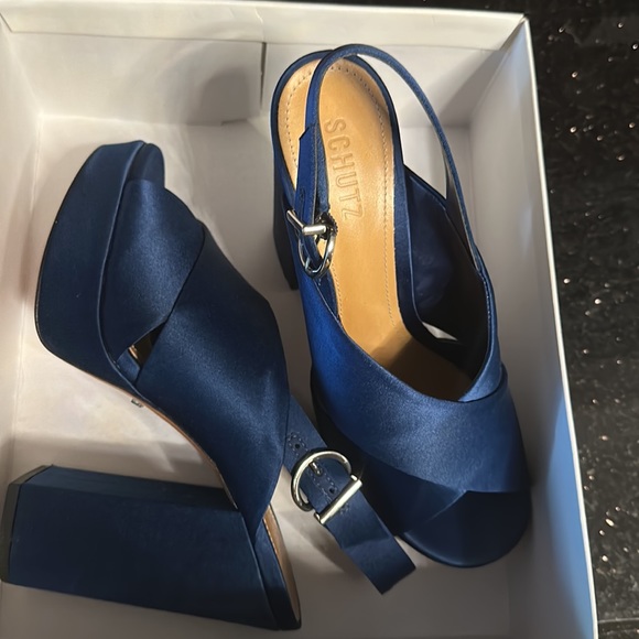 schultz blue heels size 8.5 - Picture 3 of 4